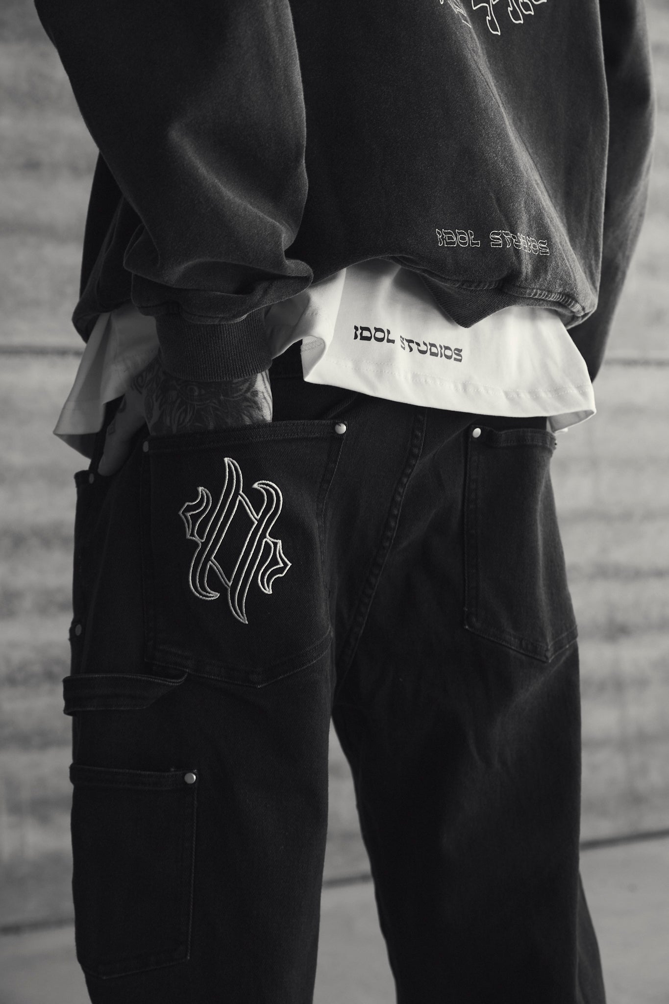 Washed black carpenter denim IDOL STUDIOS