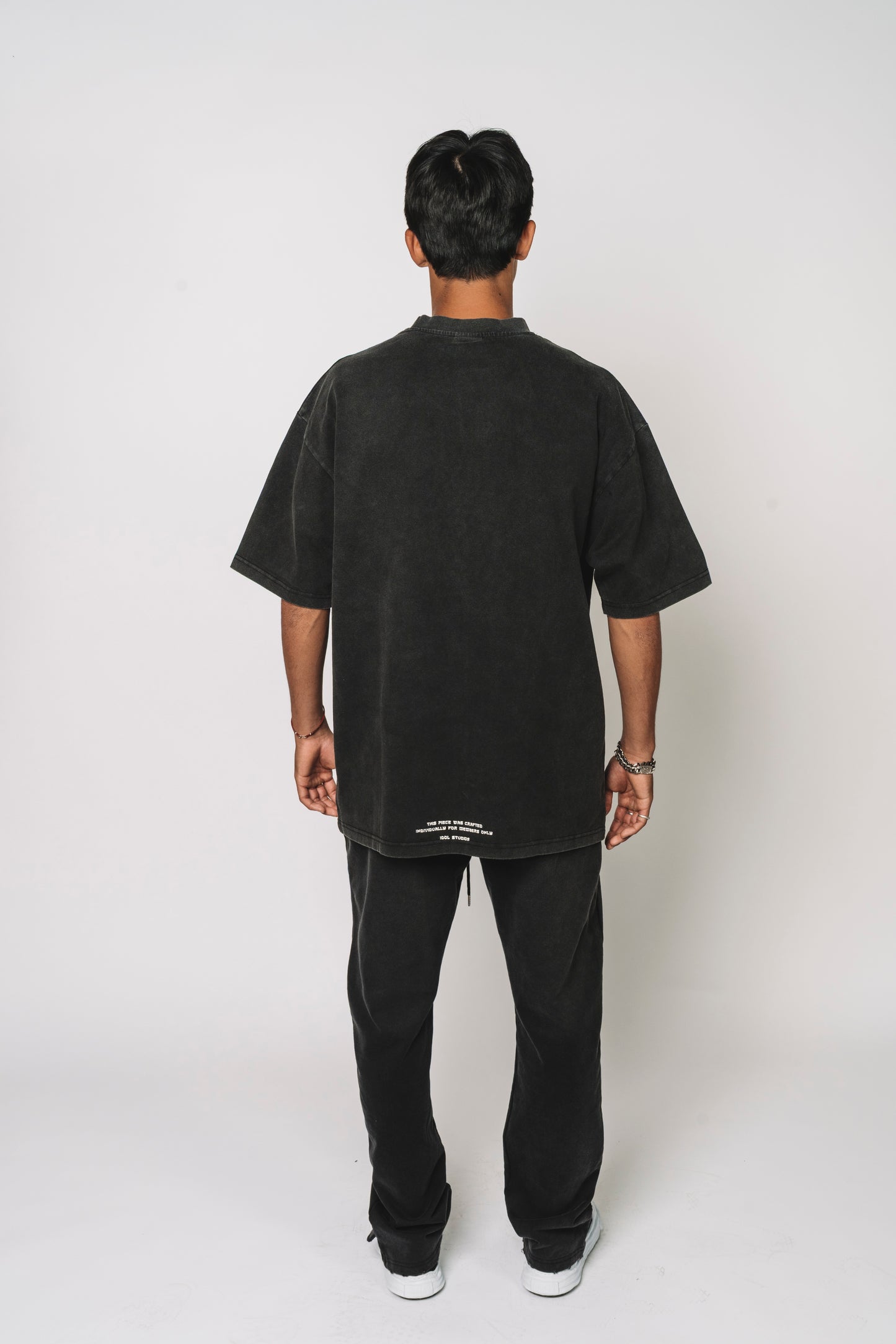 Members only - black washed