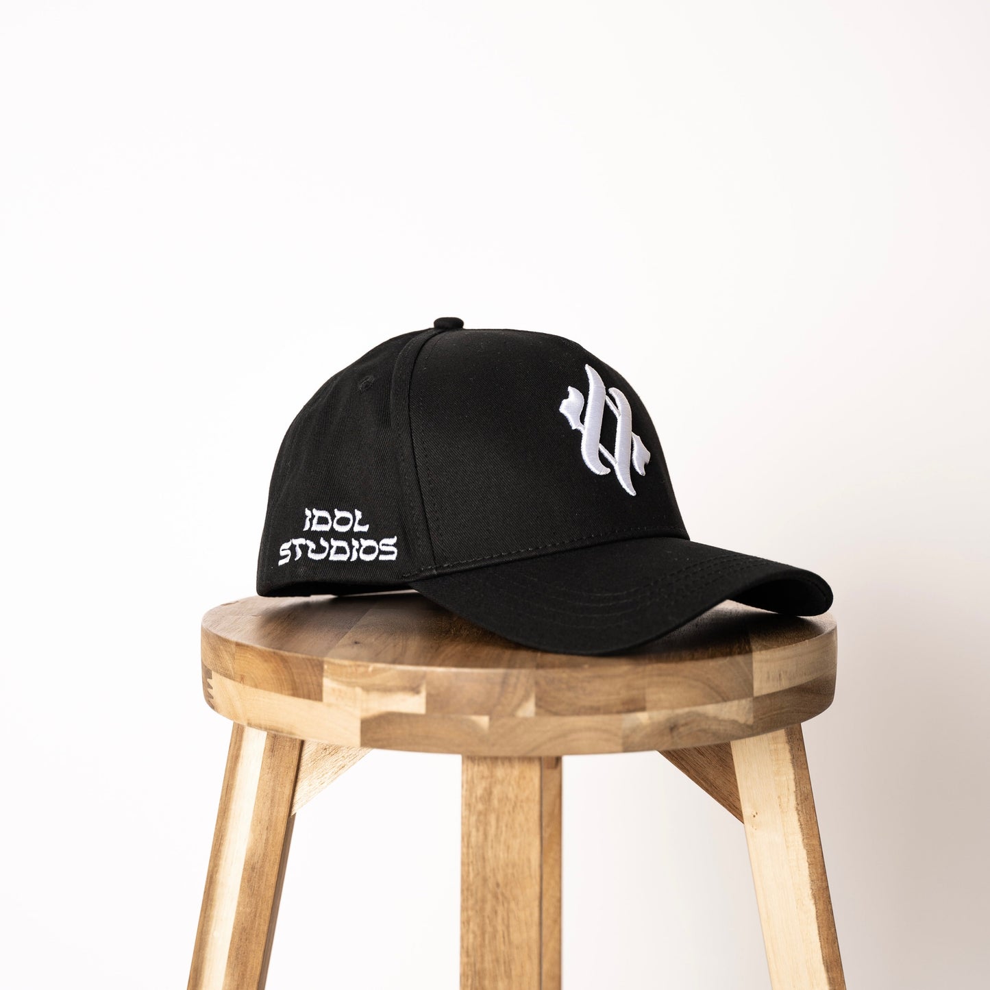 SS23 HAT - black IDOL STUDIOS