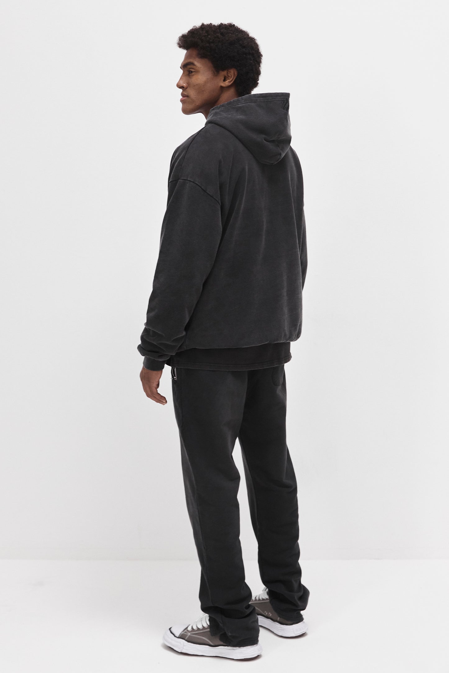 Blank - black washed hoodie