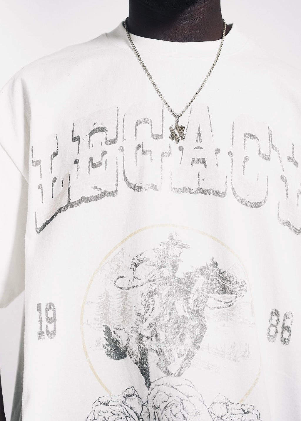 LEGACY - OFF WHITE T-SHIRT