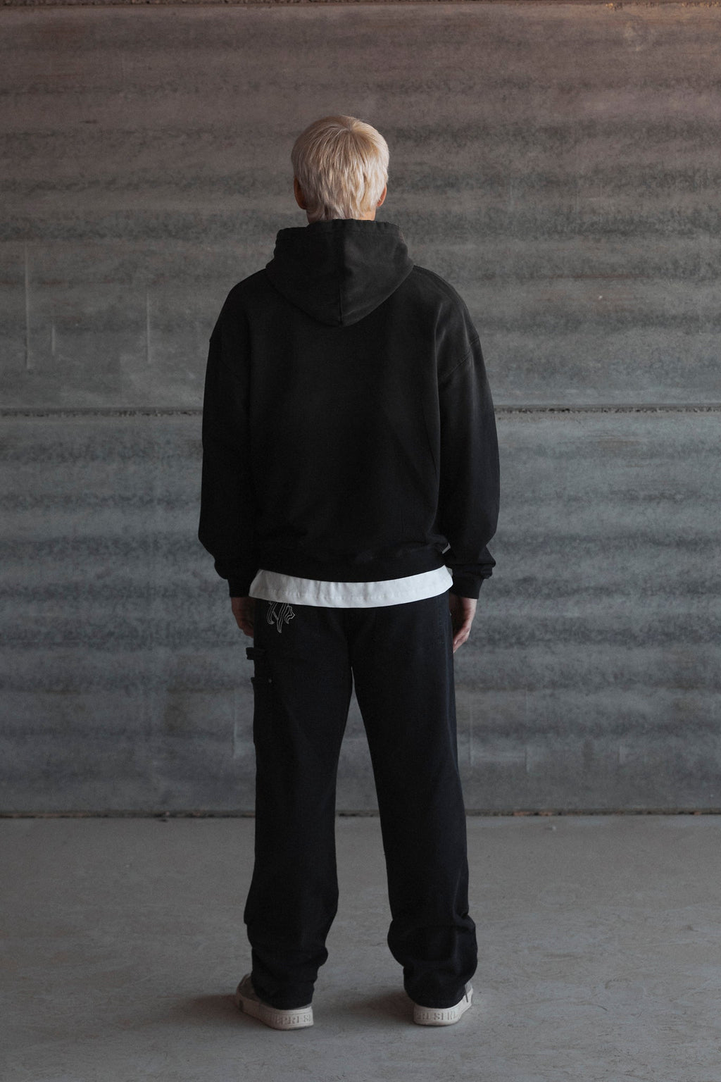 Stormborn - half washed hoodie Idolstudios