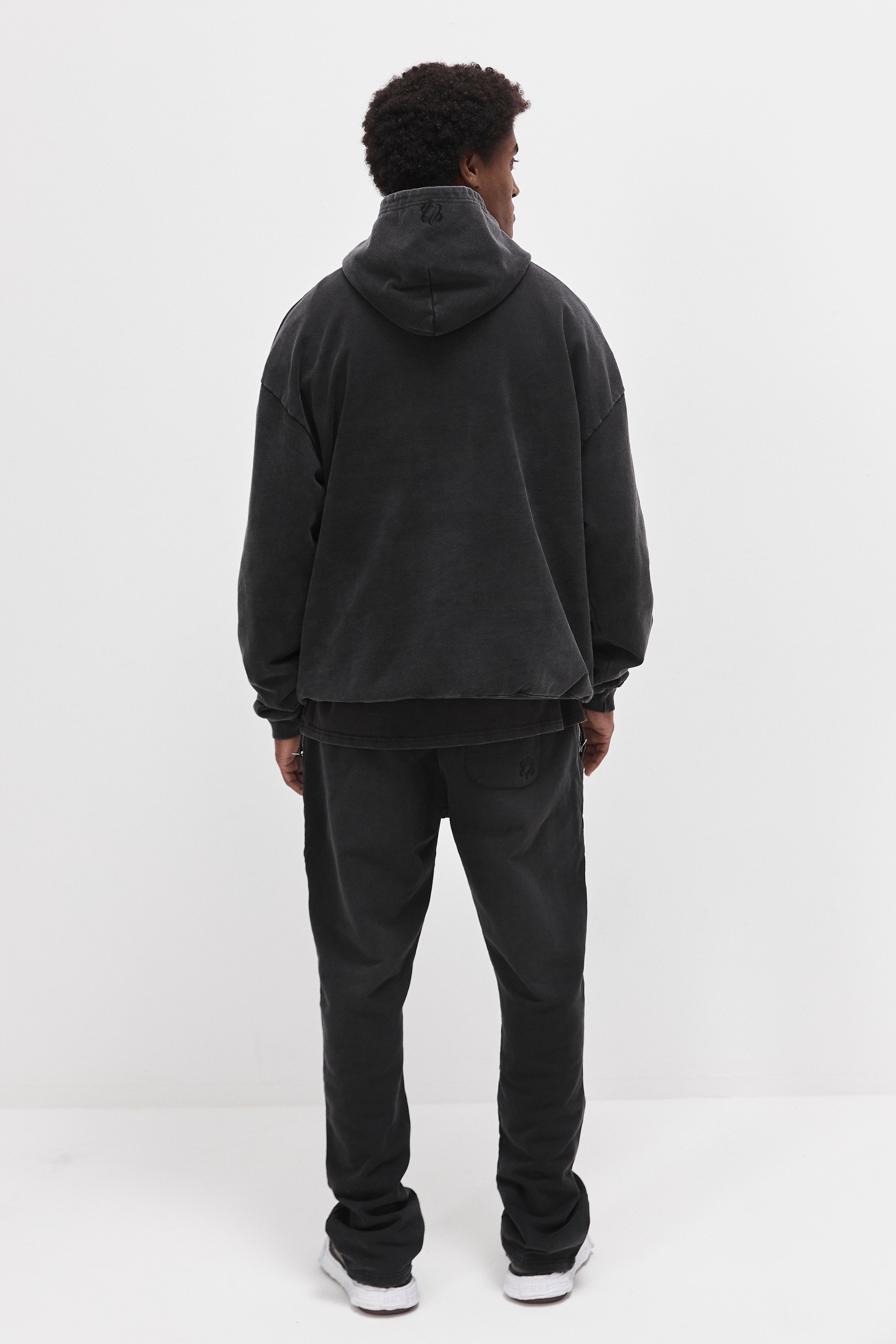 Blank - black washed hoodie Idolstudios