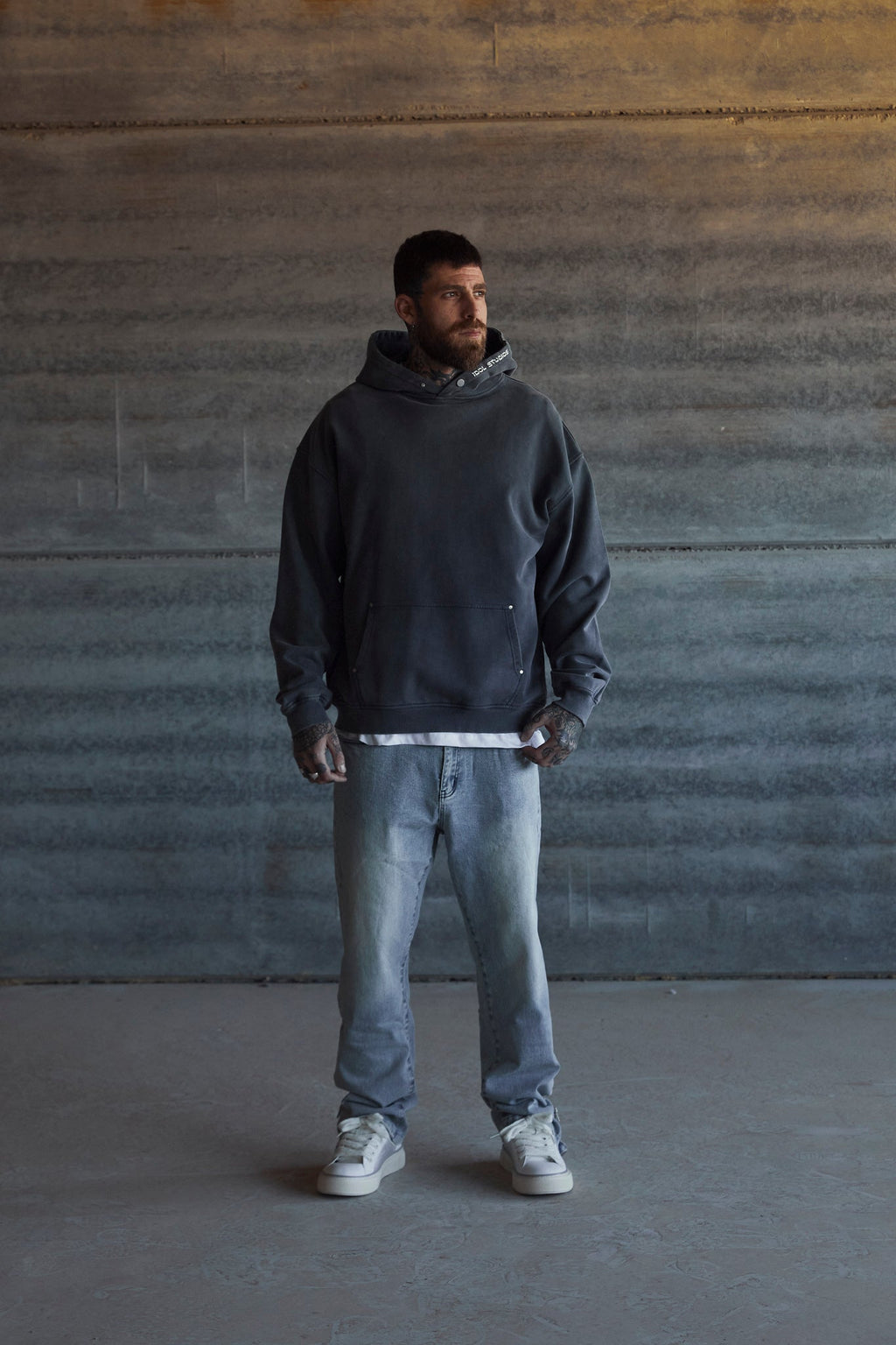 Venom Blade - grey washed hoodie Idolstudios