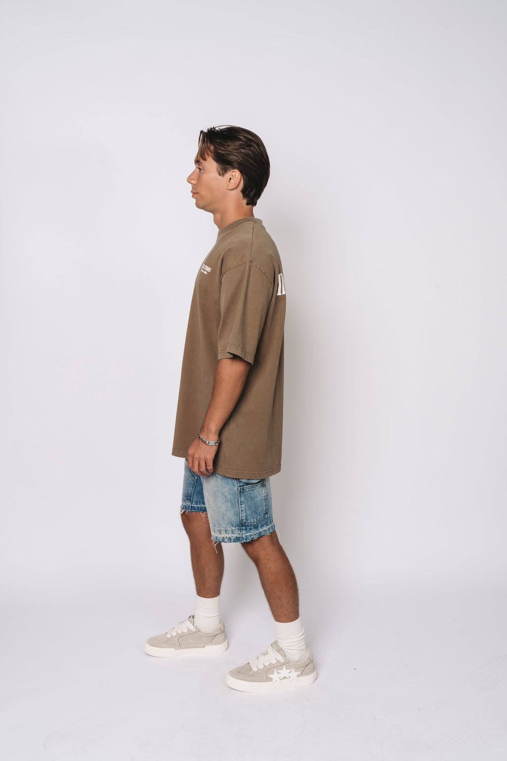 EARTHY BROWN - T-SHIRT Idolstudios
