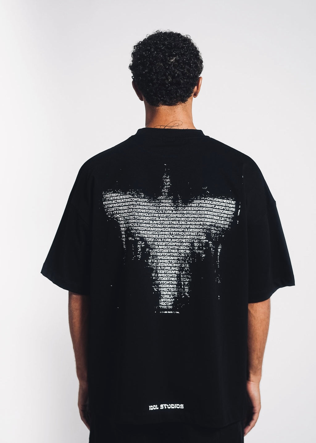 HORIZON - BLACK T-SHIRT