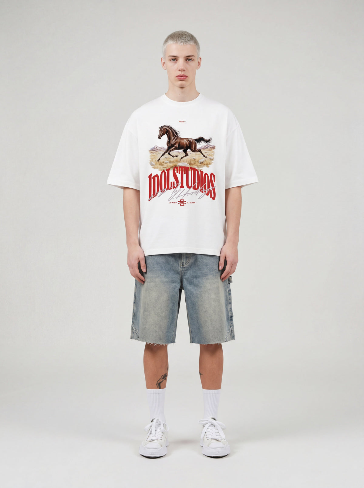 GALLOP - WHITE T-SHIRT Idolstudios
