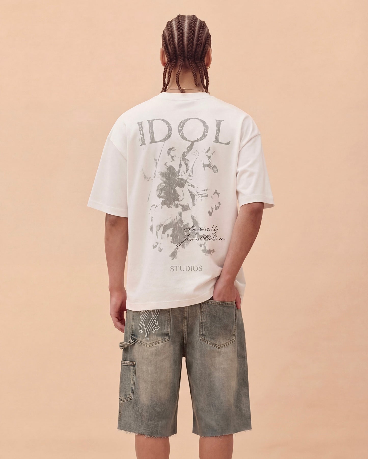 ESSENCE - WHITE T-SHIRT Idolstudios