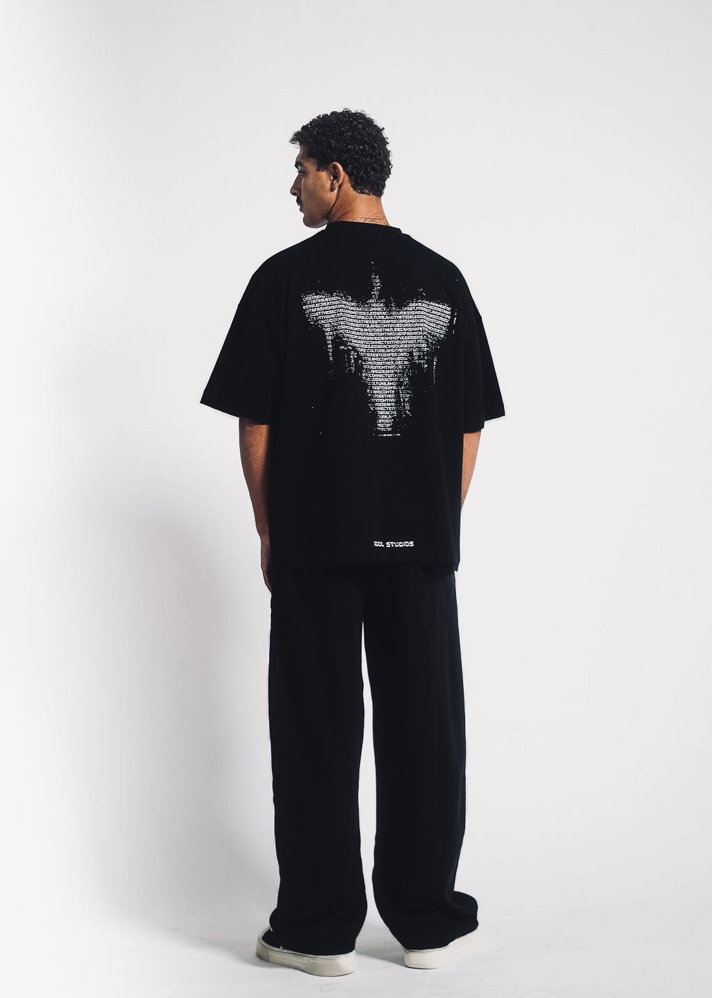 HORIZON - BLACK T-SHIRT