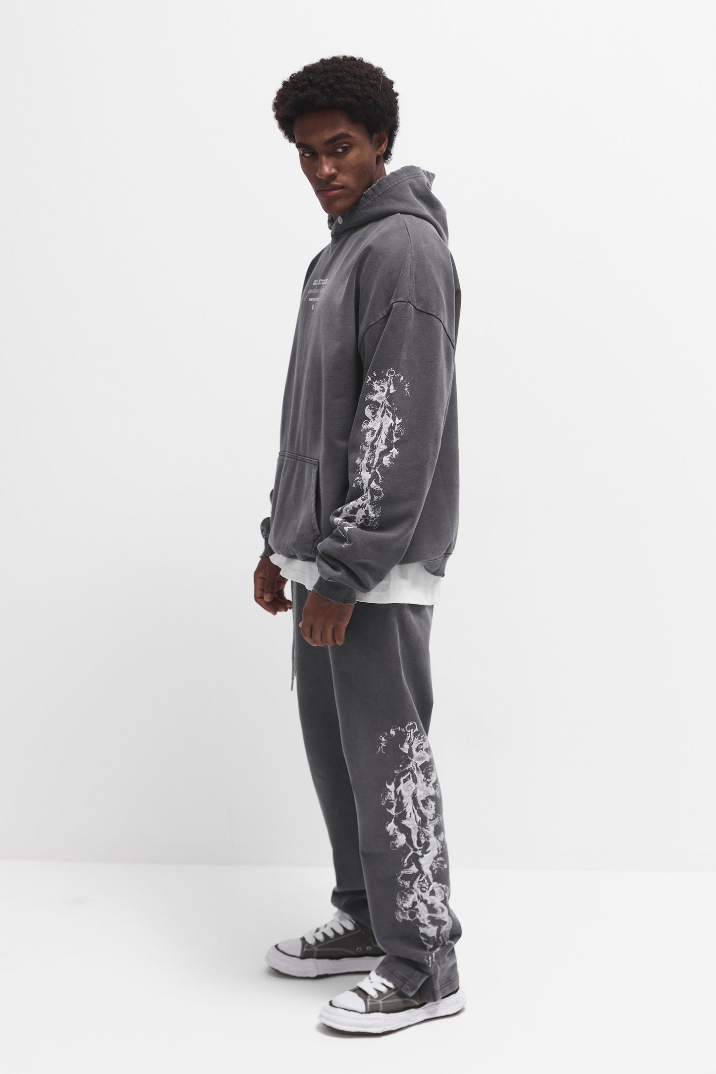 Guardian Angels - grey washed sweatpants