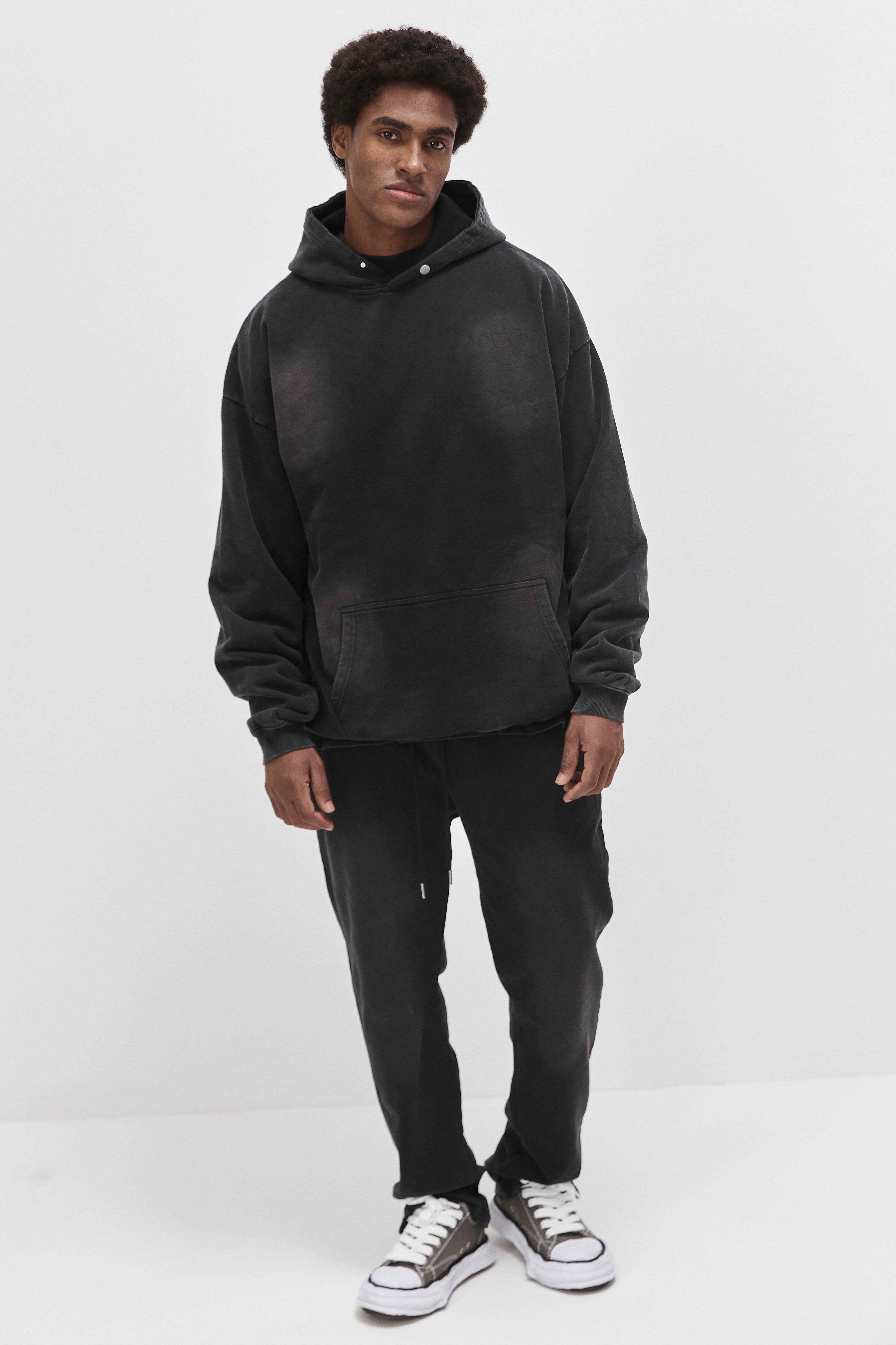 Blank - black washed hoodie Idolstudios