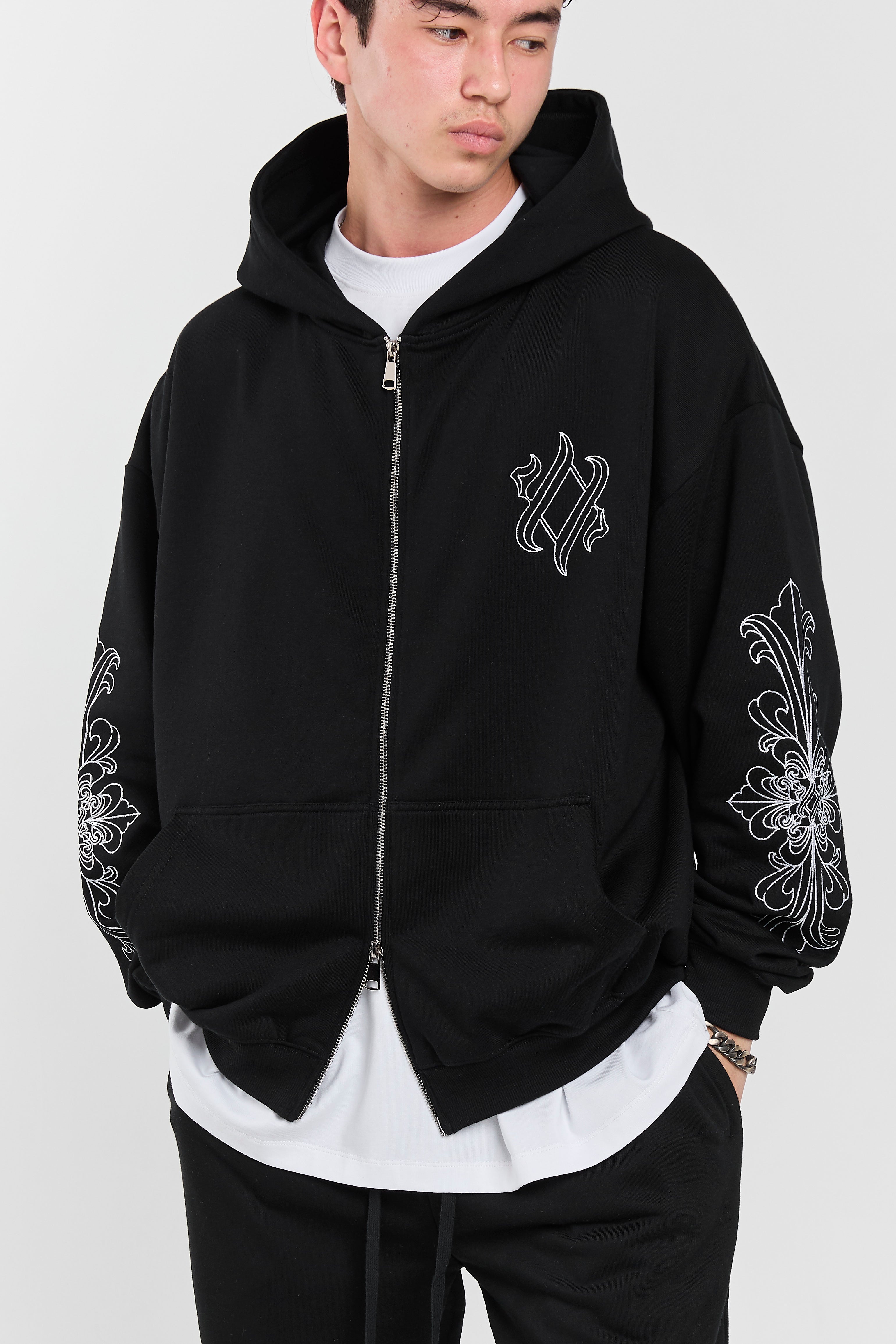 NOCTURNE - BLACK ZIP HOODIE – IDOL STUDIOS