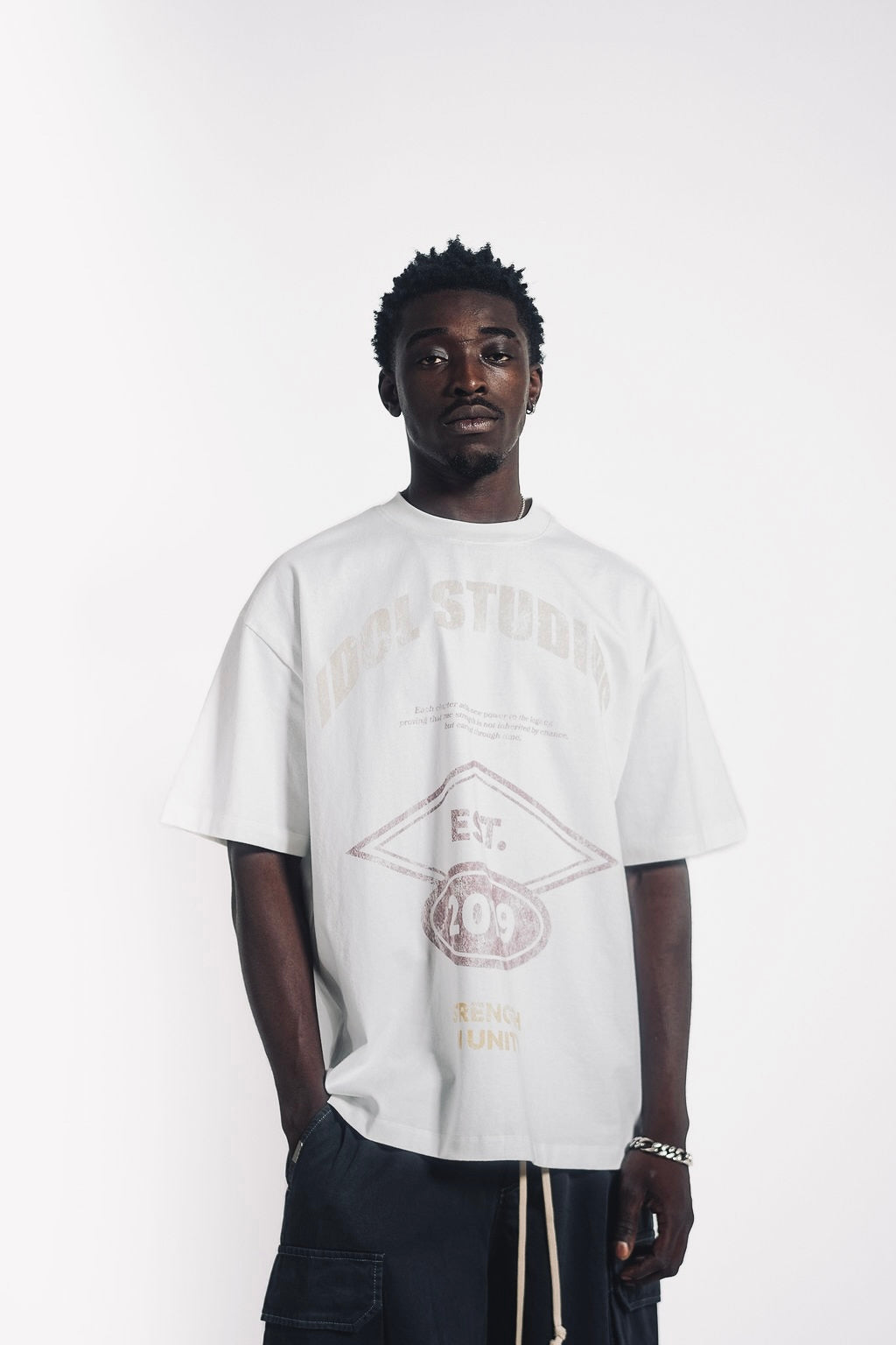 RESOLVE - WHITE T-SHIRT