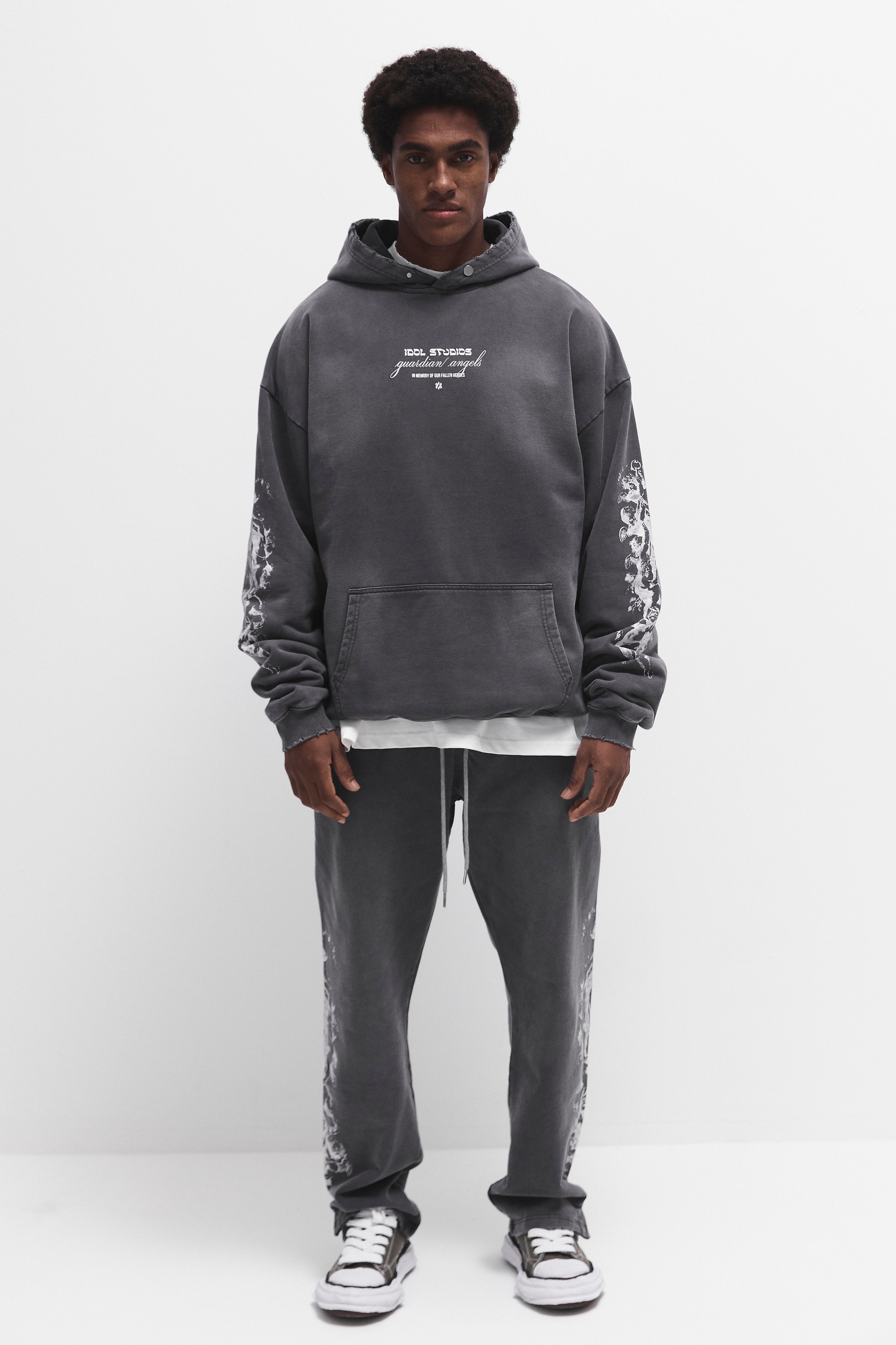 Guardian angels - grey washed hoodie Idolstudios