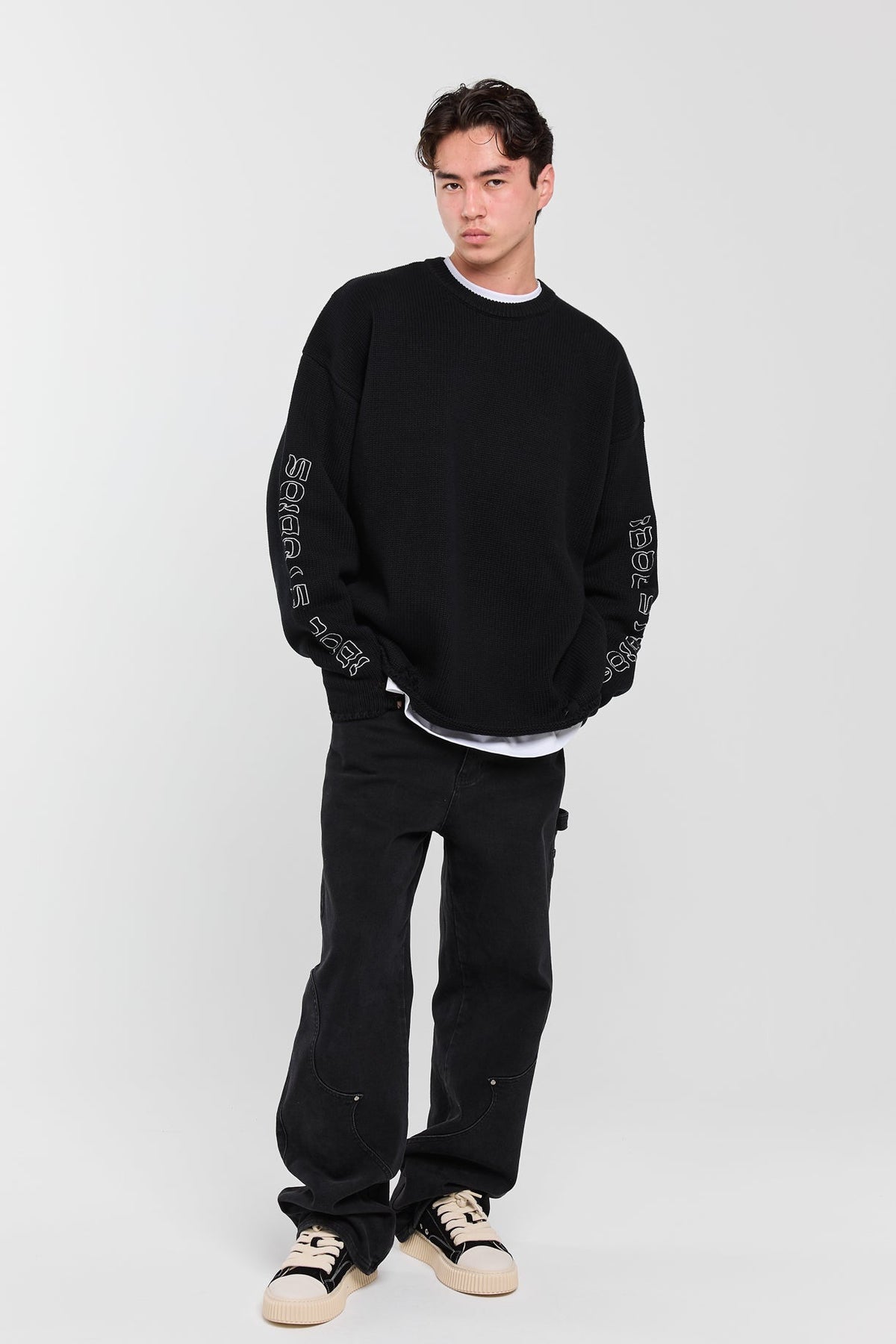 RITUAL - BLACK KNIT SWEATER Idolstudios