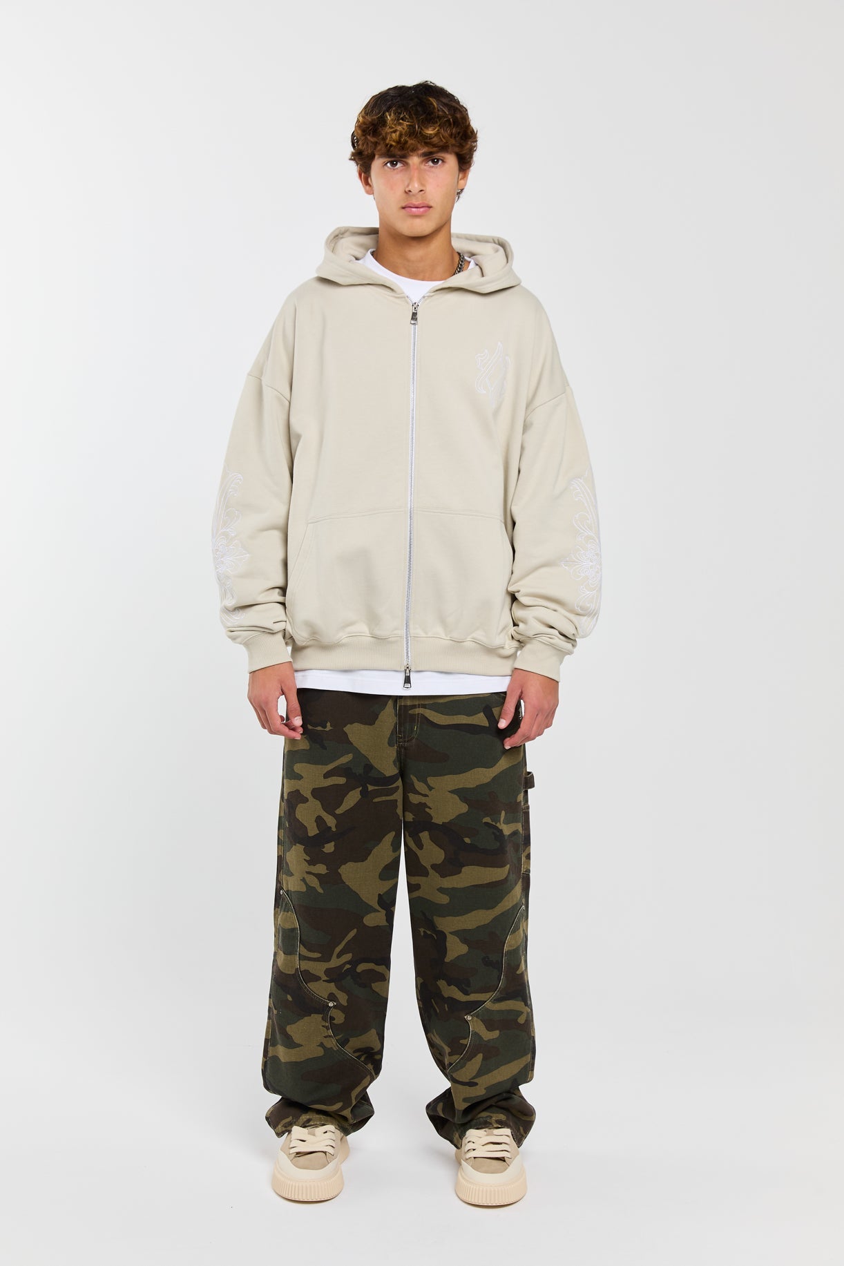 IVORY - BEIGE ZIP HOODIE Idolstudios