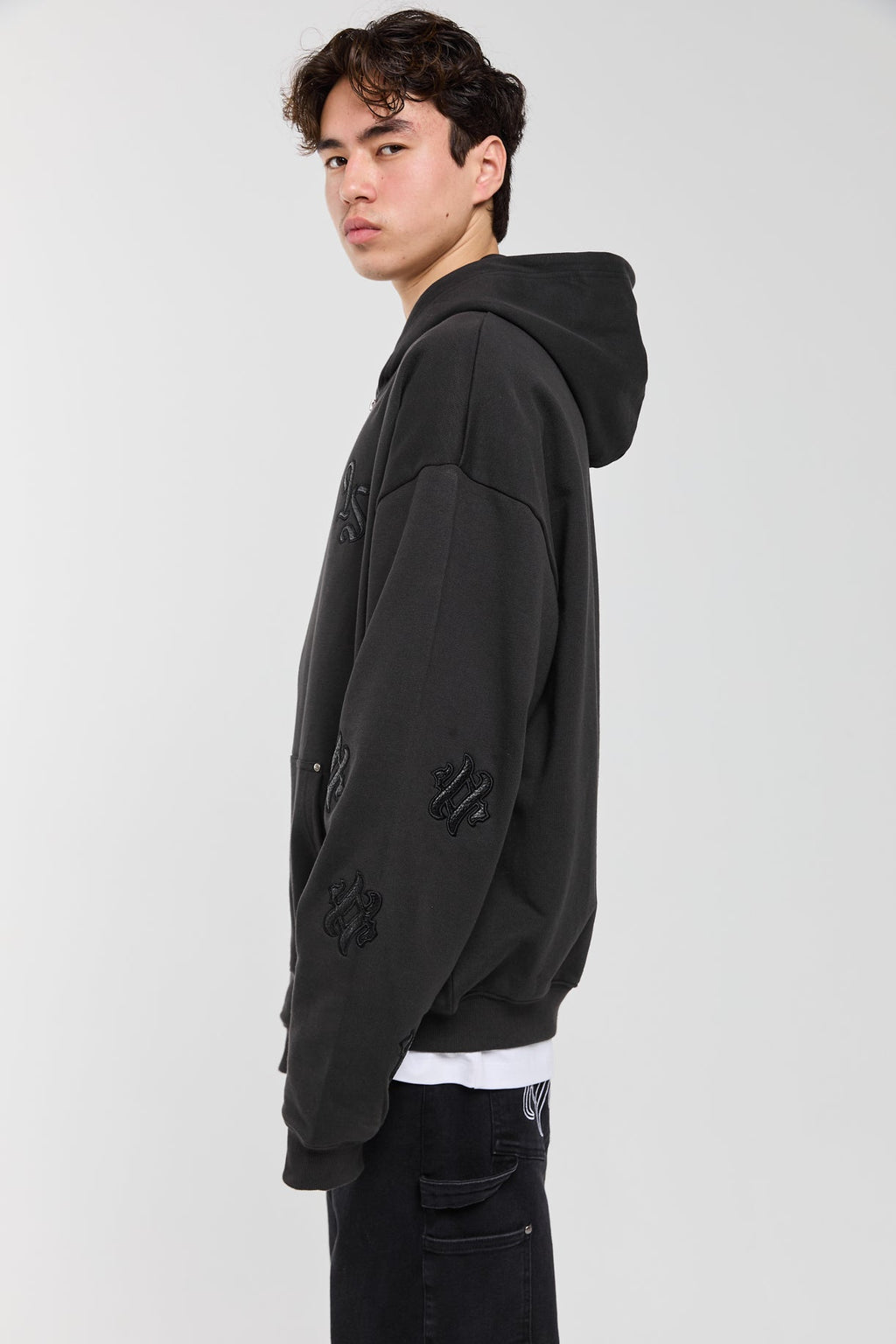 OBSIDIAN - DARK GREY ZIP HOODIE Idolstudios