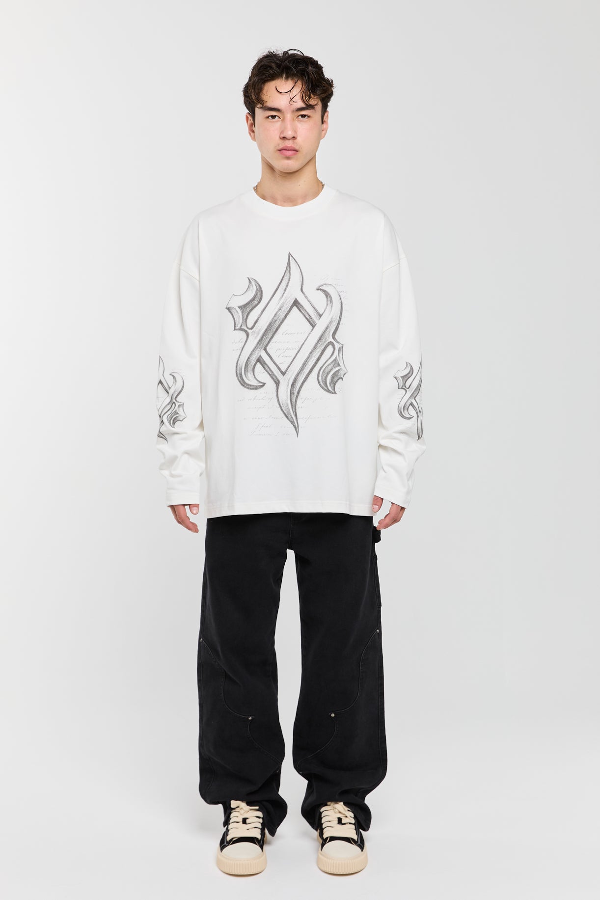 MARK - LONG SLEEVE TEE Idolstudios