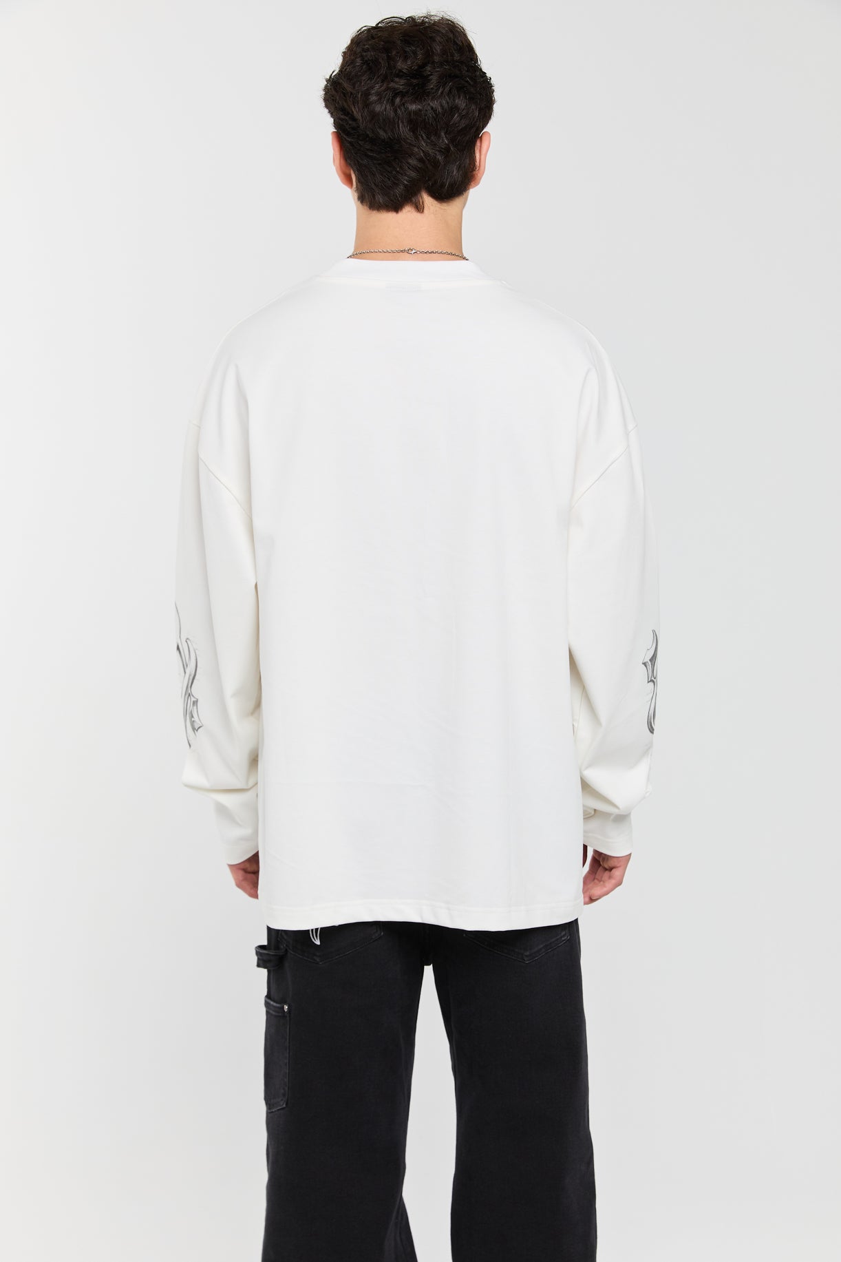 MARK - LONG SLEEVE TEE Idolstudios