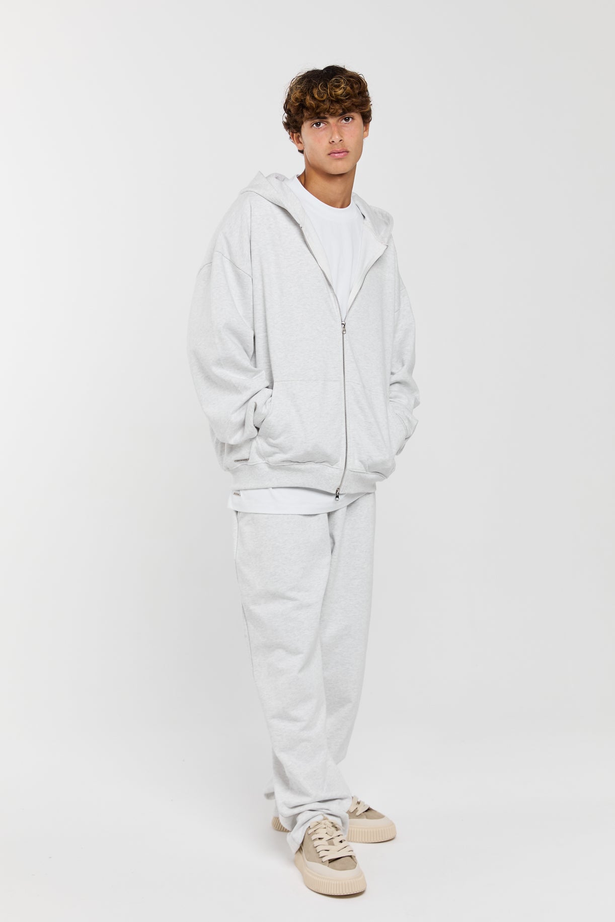 BLANKS - GREY SWEATPANTS IDOL STUDIOS