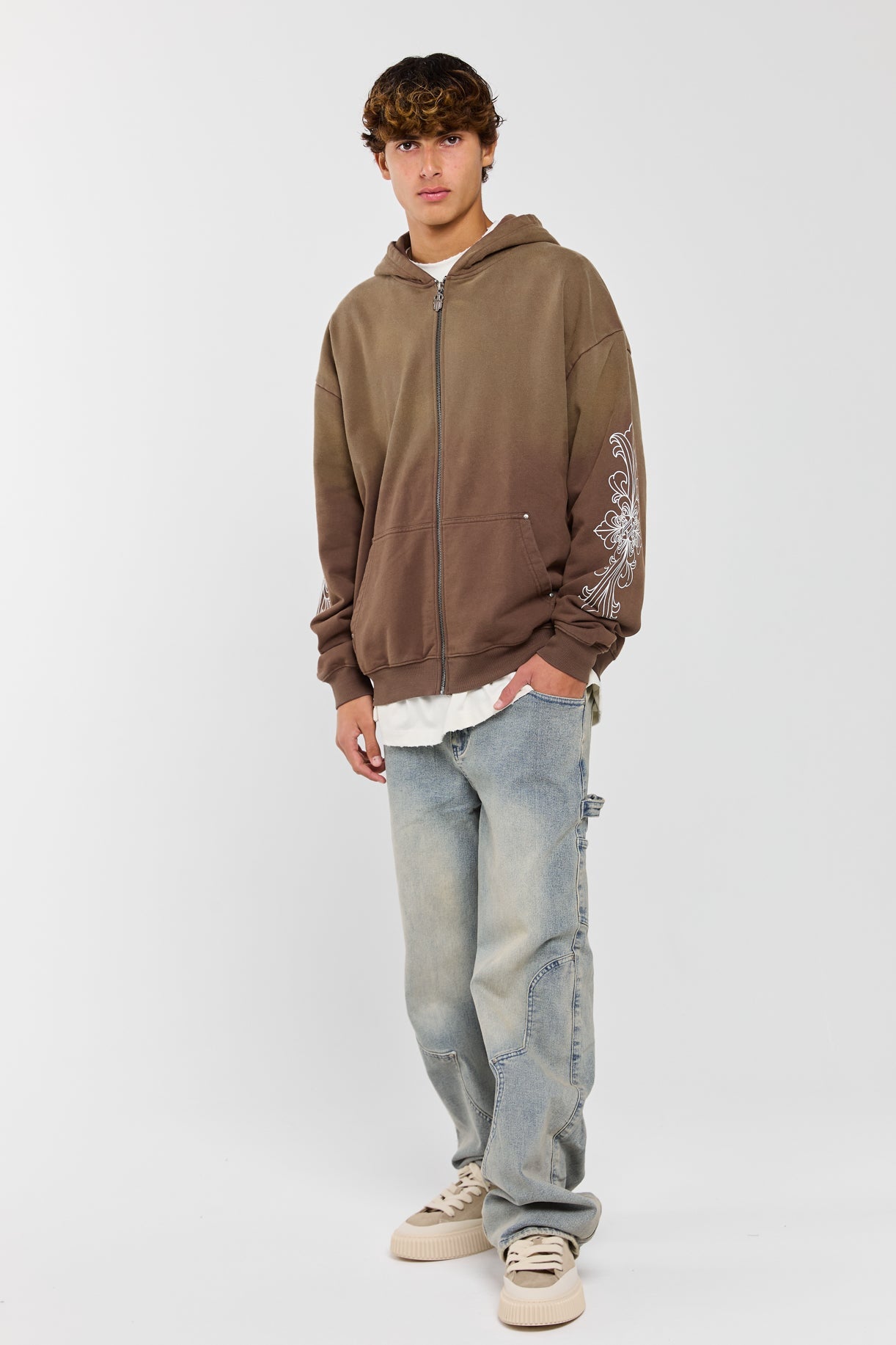 EARTH - BROWN ZIP HOODIE Idolstudios