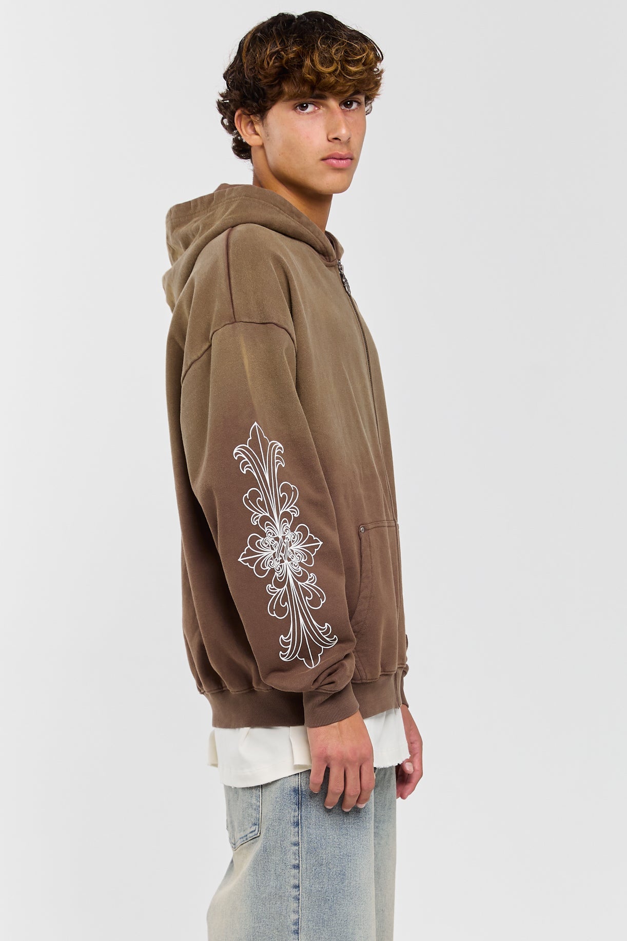 EARTH - BROWN ZIP HOODIE – IDOL STUDIOS